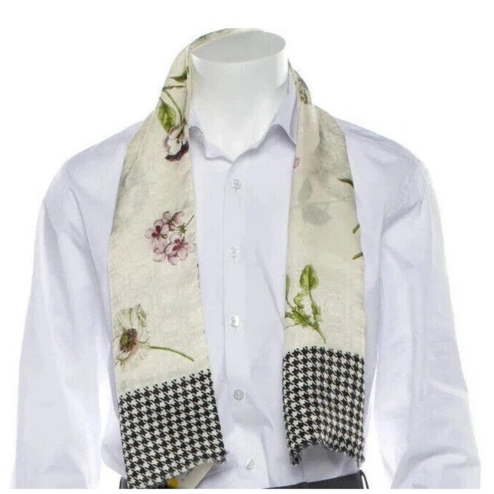 NEW Gucci Floral Print Silk-Blend Scarf - Picture 3 of 4